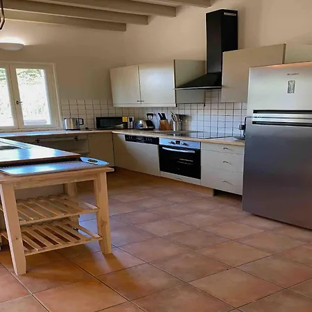 With Pool In Dordogne Countryside * Chalais (Charente)